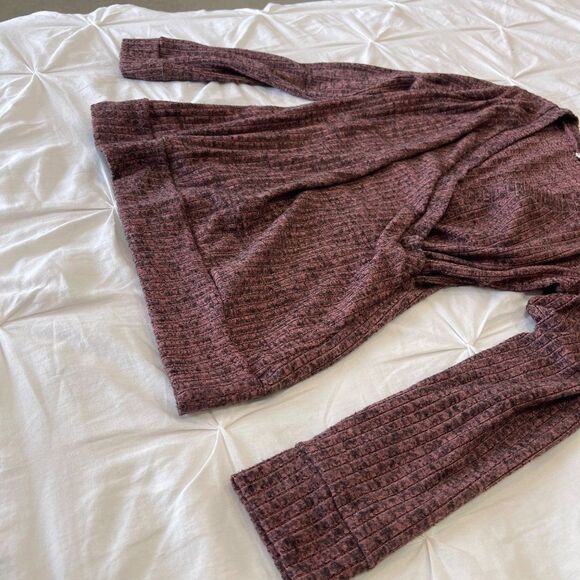 Reborn J Faux Wrap Front Pink and Black Burnout Long Sleeve Top Size Large - Picture 4 of 8